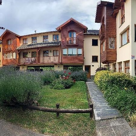 Departamento Centrico - 4 Personas Διαμέρισμα San Martín de los Andes Εξωτερικό φωτογραφία